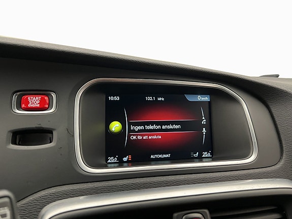 Volvo V40 17 of 26