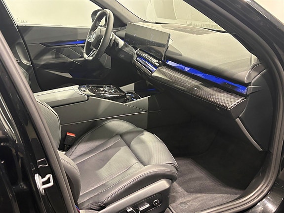 BMW 550e 3 of 5
