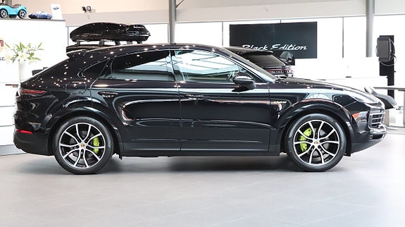 Porsche Cayenne 5 of 5