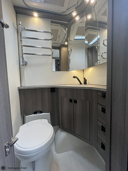 Kabe Estate 560 GLE KS | ALDE VÄRME | HANDDUKSTORK 18 of 22
