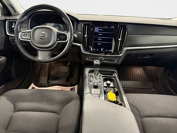 Volvo V90 Cross Country 10 of 15