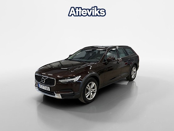 Volvo V90 Cross Country 7 of 15