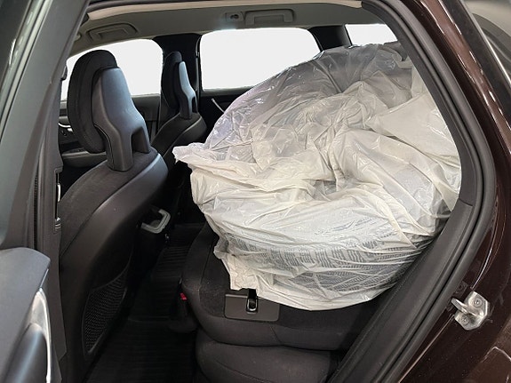 Volvo V90 Cross Country 13 of 15