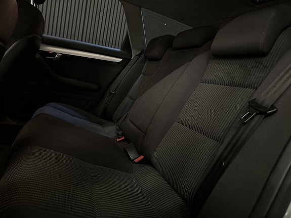 Audi A4 13 of 23