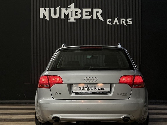 Audi A4 9 of 23