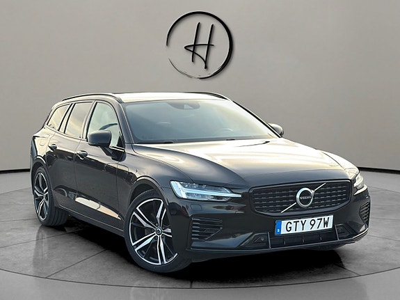 Volvo V60 2 of 29