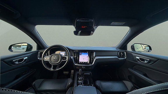 Volvo V60 10 of 29