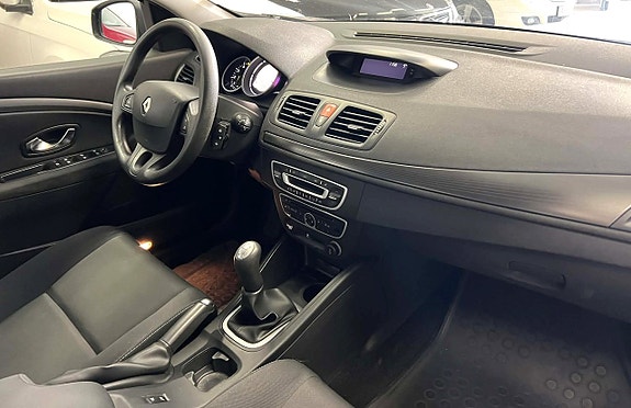 Renault Megane 10 of 18