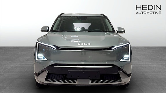 Kia EV5 2 of 26
