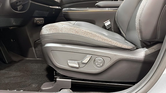 Kia EV5 17 of 26