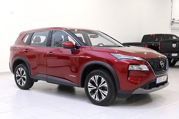Nissan X-Trail 2 of 5