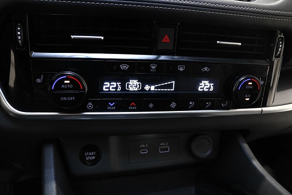 Nissan X-Trail 18 of 22