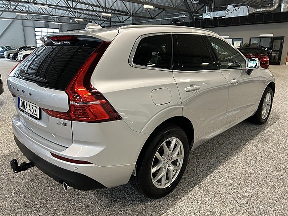 Volvo XC60 4 of 5