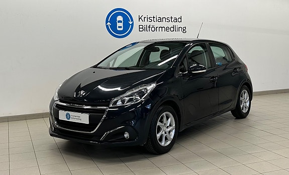 Peugeot 208 2 of 12