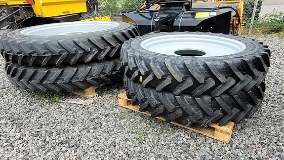 Alliance AGRIFLEX+ 354 VF 320/80R42 och VF 320/105R54