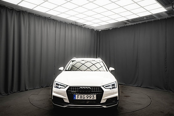 Audi A4 allroad 4 of 5