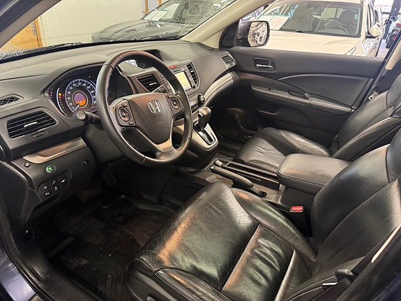 Honda CR-V 19 of 25