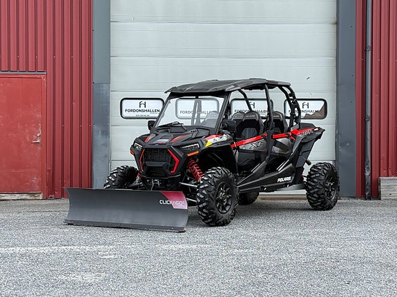 Polaris RZR 1000 XP 4 EPS Hydraulisk Plog / NYSKICK / 60 Mil / 4 - Sits Black Pearl Edition UTV AWD 2.995:-/mån Frakt