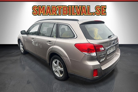 Subaru Outback 3 of 5