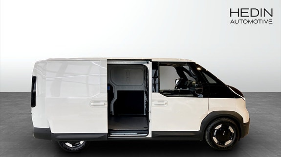 Kia PV5 7 of 12