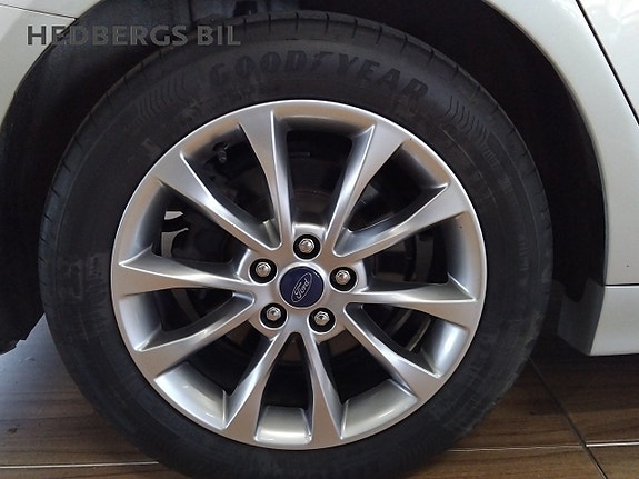 Ford Mondeo 12 of 17