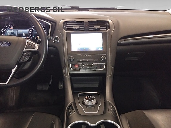 Ford Mondeo 9 of 17