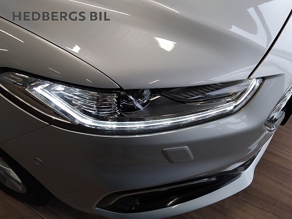 Ford Mondeo 13 of 17