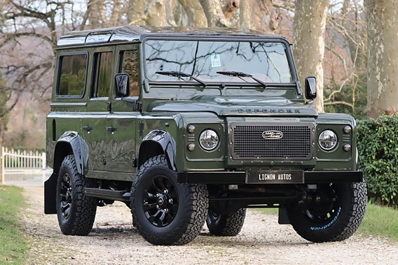 Land Rover Defender 110