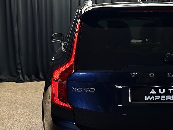 Volvo XC90 15 of 30