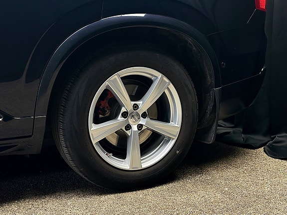 Volvo XC90 7 of 30