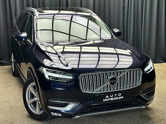 Volvo XC90 2 of 30