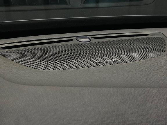 Volvo XC90 28 of 30