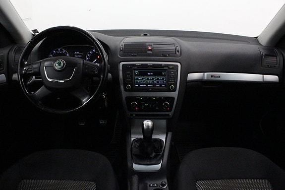 Skoda Octavia Scout 11 of 19
