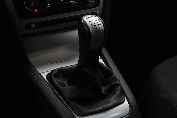 Skoda Octavia Scout 17 of 19