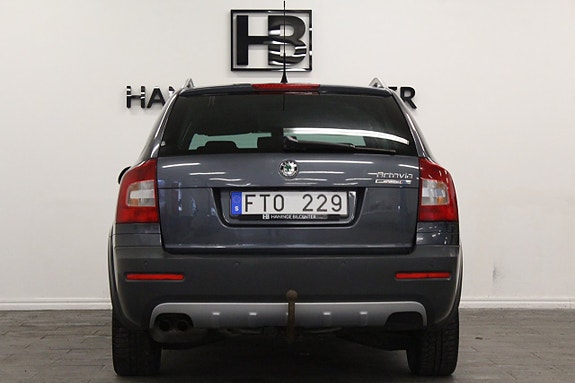 Skoda Octavia Scout 6 of 19