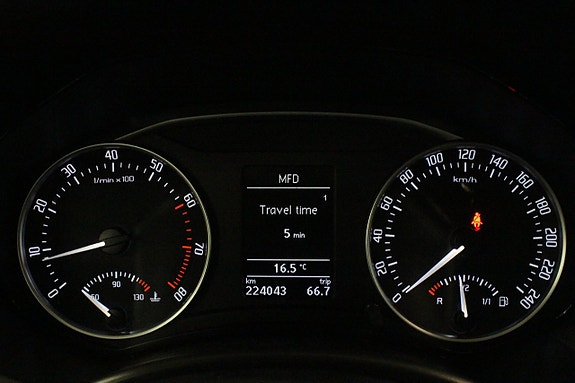 Skoda Octavia Scout 13 of 19