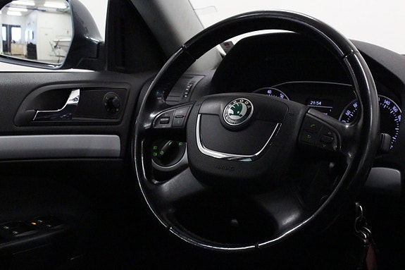 Skoda Octavia Scout 12 of 19
