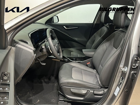 Kia Niro 8 of 17