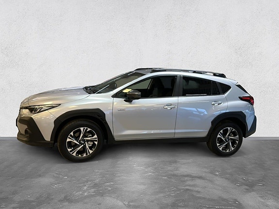 Subaru Crosstrek 2 of 14