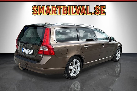 Volvo V70 5 of 22