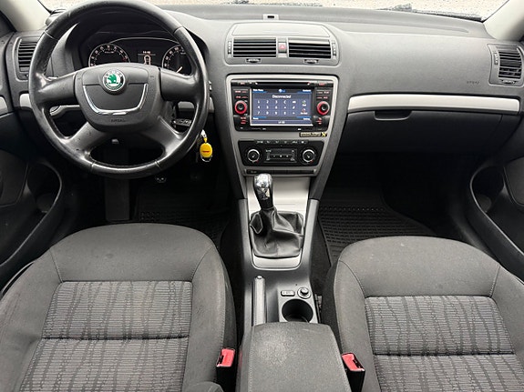 Skoda Octavia 8 of 10