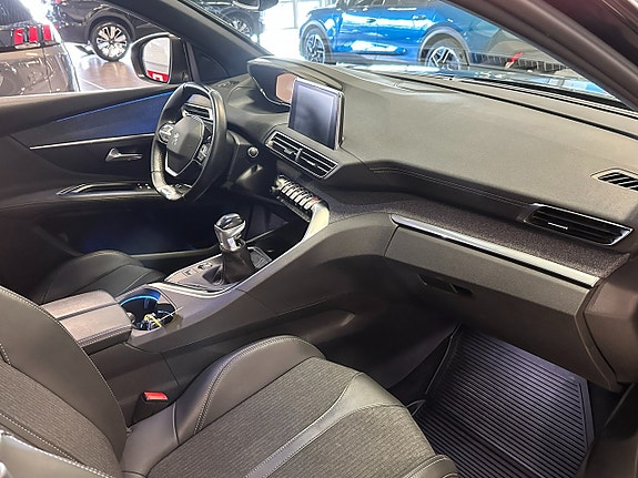 Peugeot 3008 6 of 9
