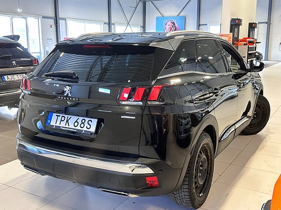 Peugeot 3008 4 of 5