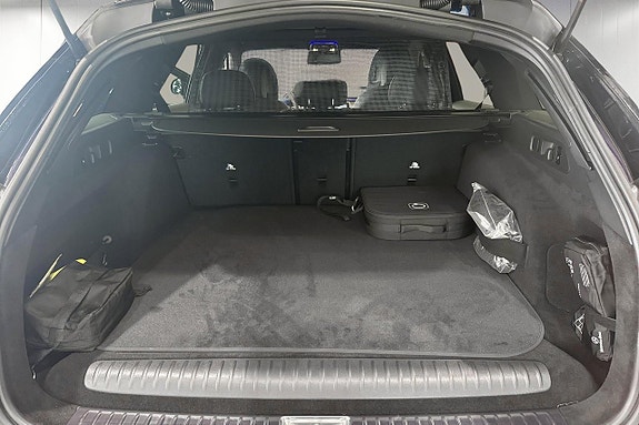 Mercedes-Benz E300 de 12 of 12