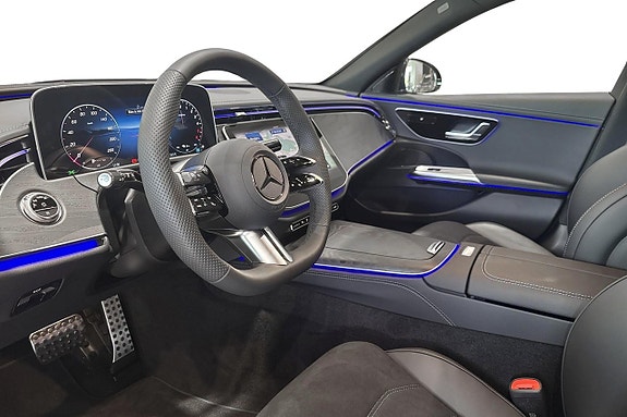 Mercedes-Benz E300 de 6 of 12