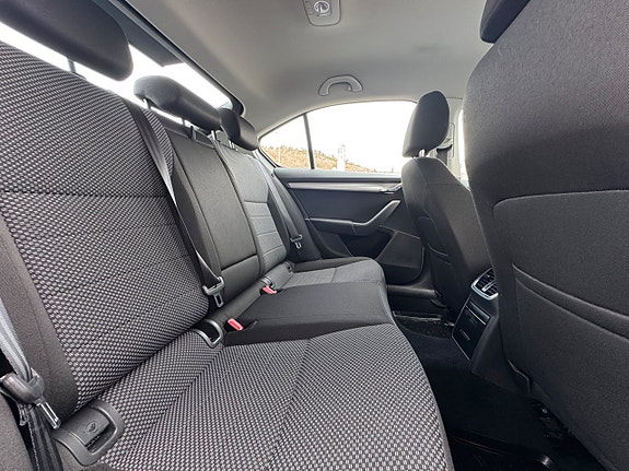 Skoda Octavia 10 of 12