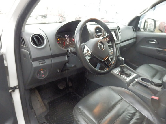 Volkswagen Amarok 5 of 5