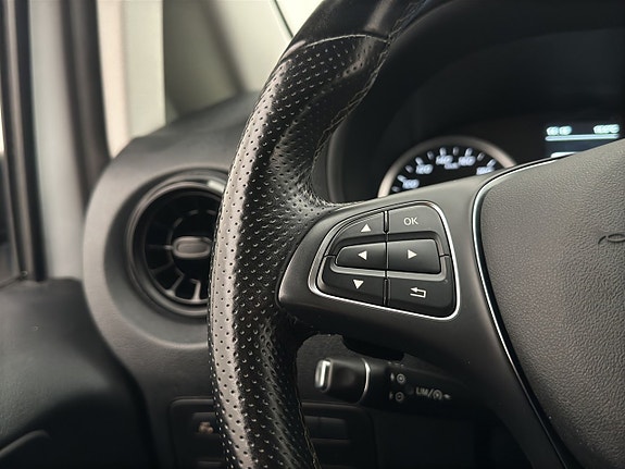 Mercedes-Benz Vito 108 17 of 30