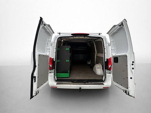 Mercedes-Benz Vito 108 11 of 30