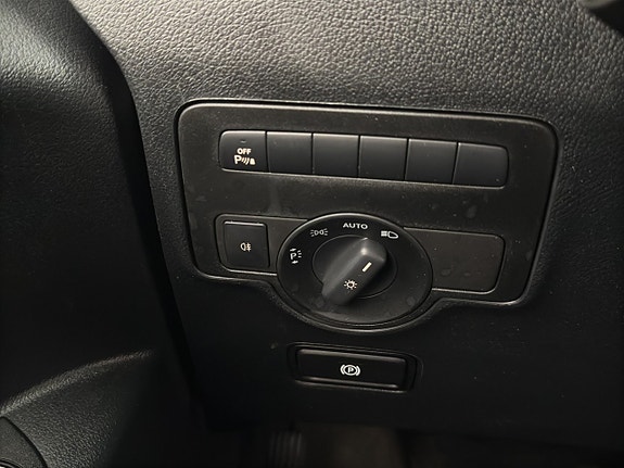 Mercedes-Benz Vito 108 15 of 30